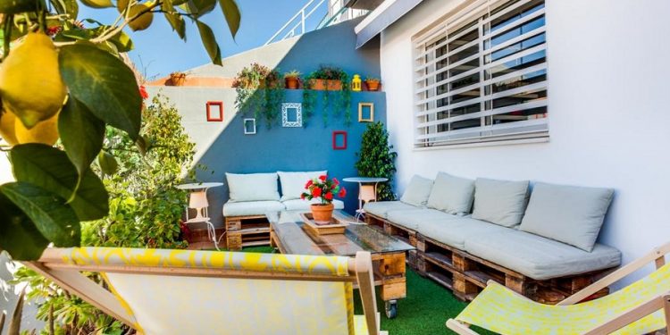 Foto de la estupenda terraza de un apartamento en Sevilla
