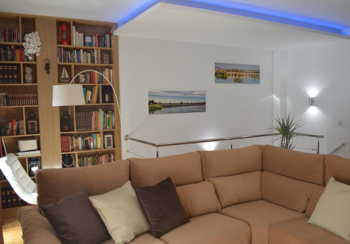 Foto del interior de un apartamento con un interior increible y unas valoraciones fantásticas