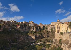 Vista de la ciudad de Cuenca desde lejos