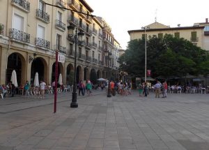 Foto de la plaza del Mercado de Logroño, ciudad donde pasar unos agradables días junto a tu perro