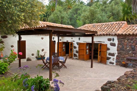 Exterior de la casa rural Casa Rural El Palmeral del Valle que admite perros en Santa Lucia de Tirajana