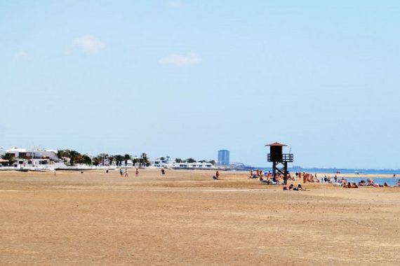 Foto de la playa de la Guacimeta en Lanzarote