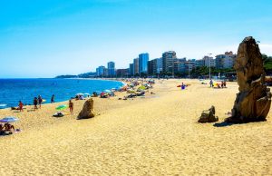 Mejores apartamentos de Platja d'Aro que aceptan mascota para disfrutar este verano de las playa en la Costa Brava