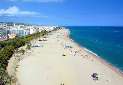 Hoteles que admiten mascota en Santa Susanna para disfrutar de la playa de Barcelona con tu perro